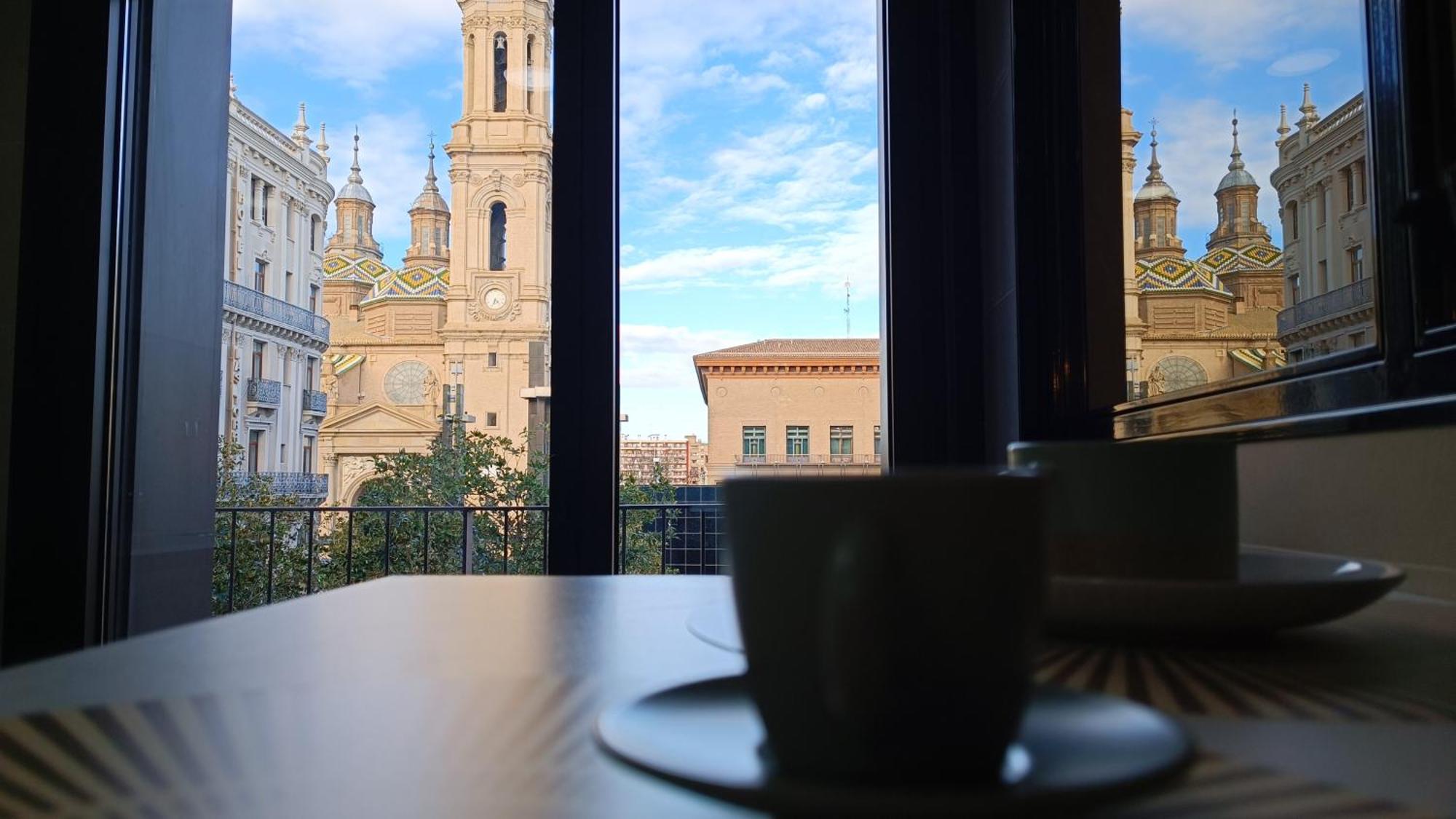 Lc Plaza Del Pilar Appartement Zaragoza Buitenkant foto